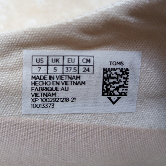 Toms NWOB Sunrise Beige Canvas Slip On Flats Mule Shoes in W7 - Picture 8 of 8